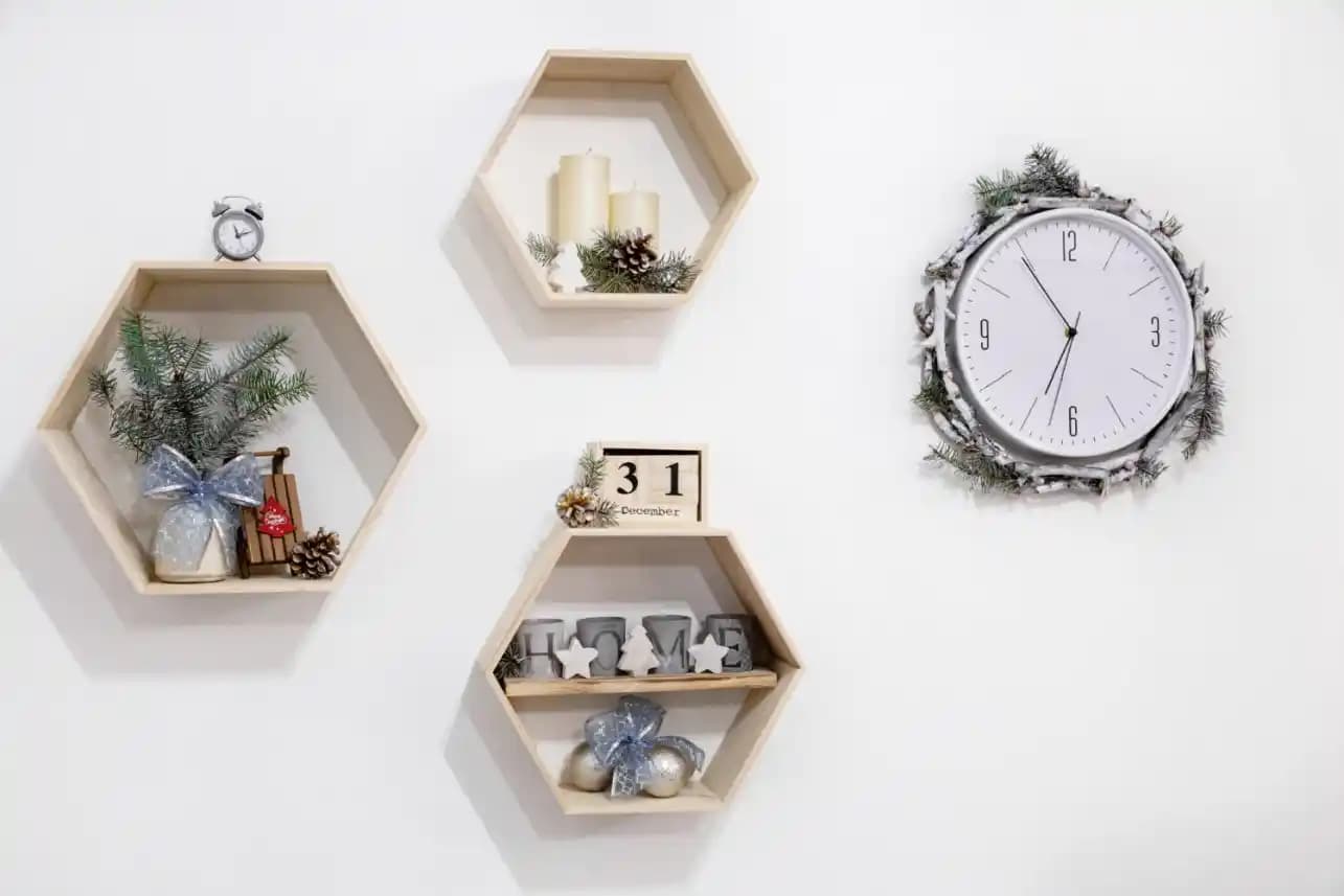 Modern Salon Duvar Aksesuarları: Şık ve Fonksiyonel Dekorasyon Fikirleri