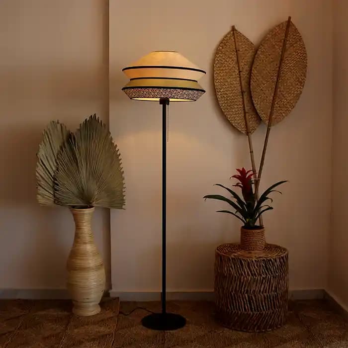 Modern Tasarım Lambaderlerle Dekorasyonunuzu Yenileyin ve Mekâna Şıklık Katın