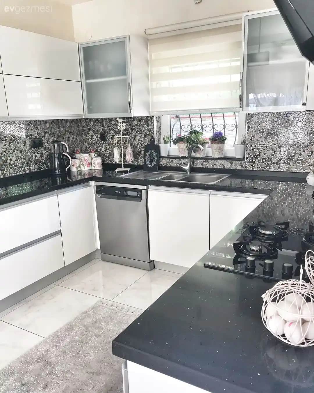 Mutfak Dekorasyonunda Seramiklerin Rolü ve Güncel Trendler 2023