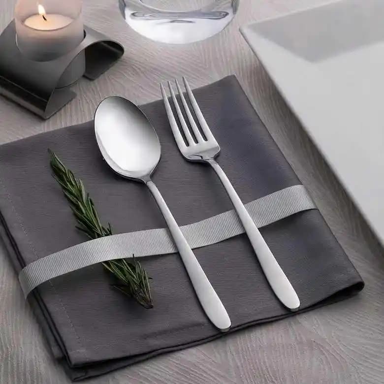 Nehir 60 Parça Çatal Kaşık Takımı ile Şık ve Dayanıklı Sofralar Yaratın