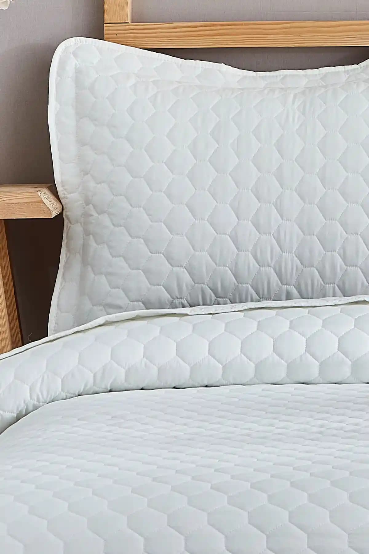 Pamuk Yataklar ile Sağlıklı ve Estetik Uyku Alanları Yaratmanın Yolları