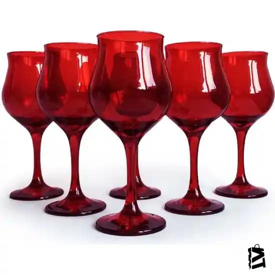 Paşabahçe Kırmızı Kadehleri ile Dekorasyonda Şıklık ve Zarafetin Anahtarı