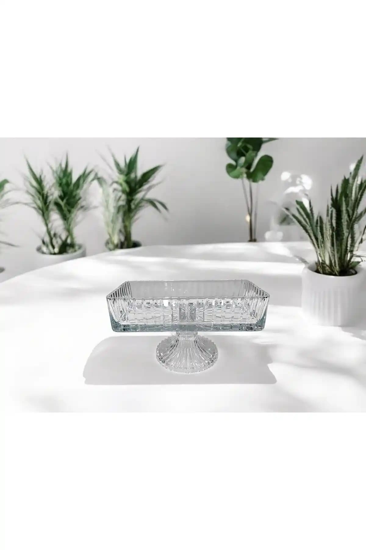 Paşabahçe Sunumluklarıyla Dekorasyonunuza Zarif ve Şık Dokunuşlar Yapın