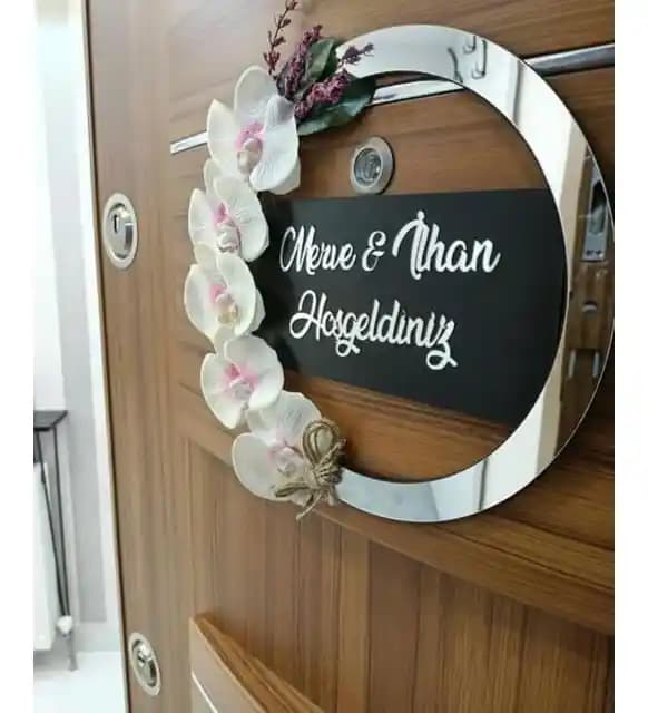 Pleksi Kapı Süsleri ile Mekanlara Modern ve Şık Dokunuşlar