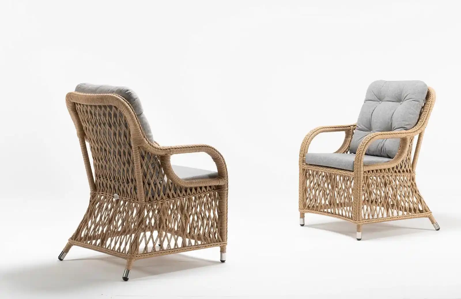 Rattan Tekli Koltuklar ile Doğal ve Şık Dekorasyon Çözümleri