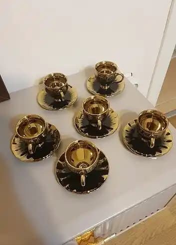 Saf Kemik Fincanlar: Doğallık ve Estetiği Bir Arada Sunan Dekorasyon Seçeneği