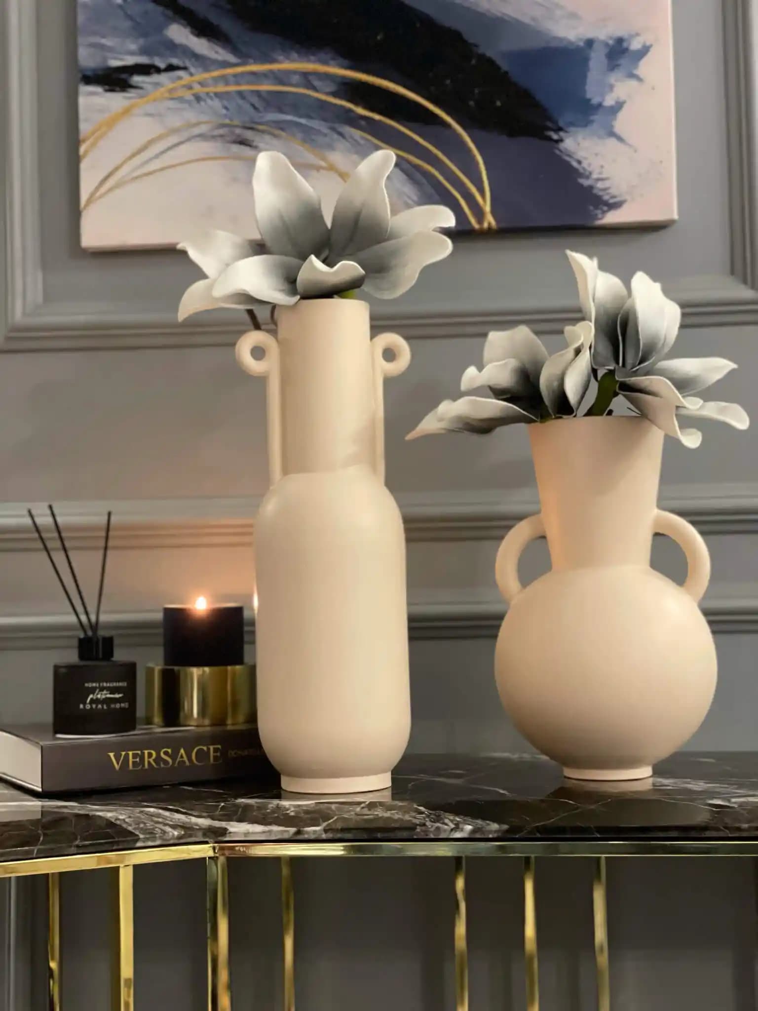 Seramik Vazolar ile Dekorasyonda Şıklık ve Zarafetin İpuçları ve Farklı Tasarım Seçenekleri