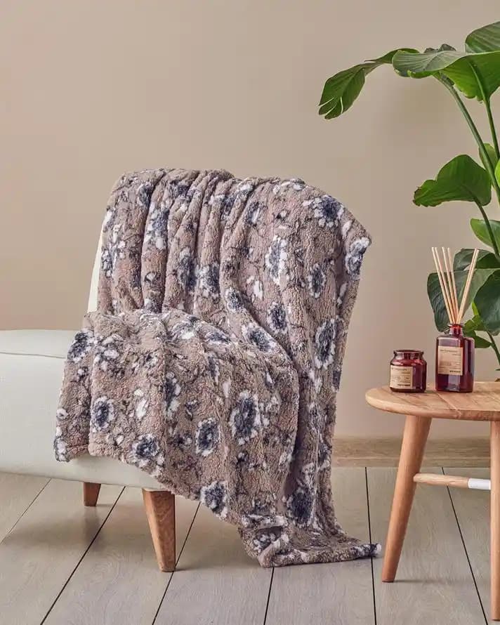 Sherpa Battaniye ile Ev Dekorasyonunda Konfor ve Şıklık Sağlama Rehberi