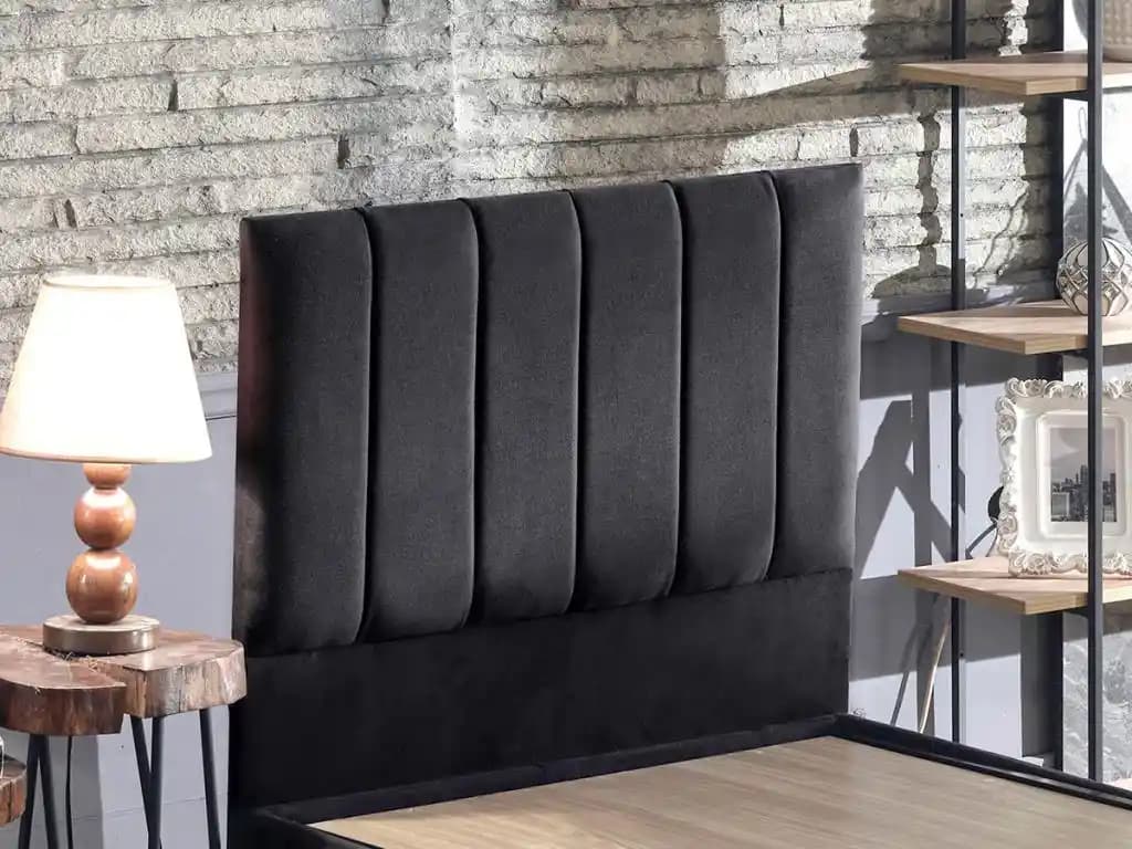 Siyah Yatak Başlığı ile Modern ve Şık Yatak Odası Dekorasyonu İpuçları