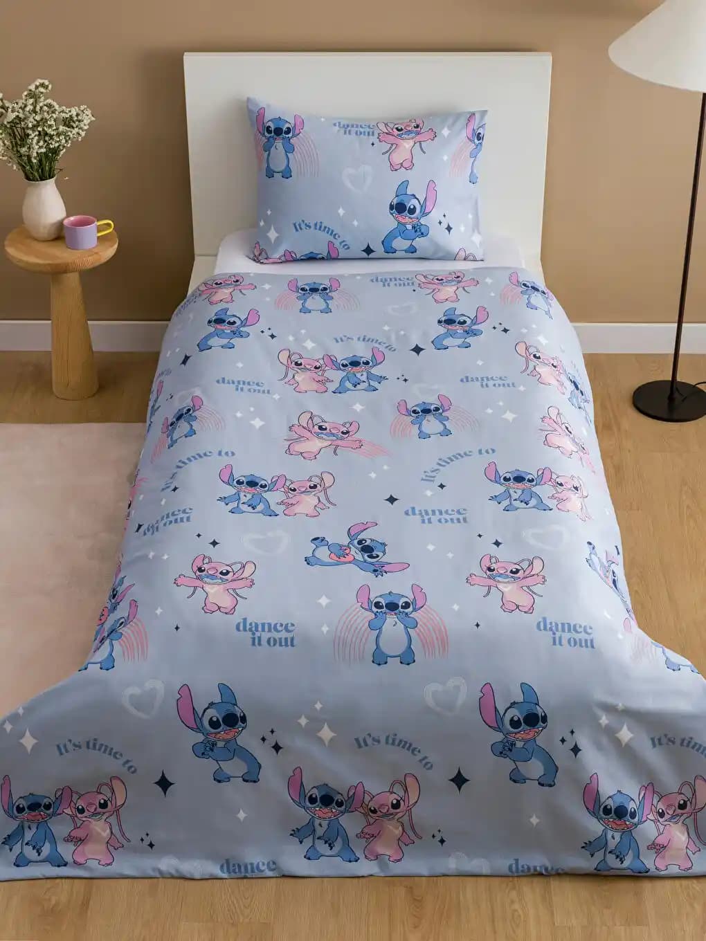 Stitch Temalı Nevresim Takımı ile Odanıza Canlılık Katın ve Dekorasyonunuzu Yenileyin