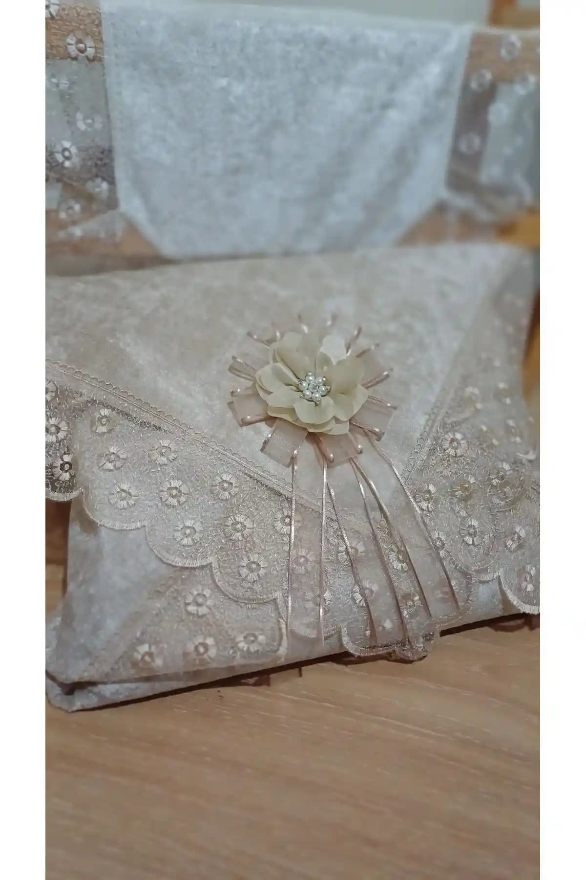 Süslü Gelin Hurçlarının Dekorasyondaki Yeri ve Kullanım İpuçları