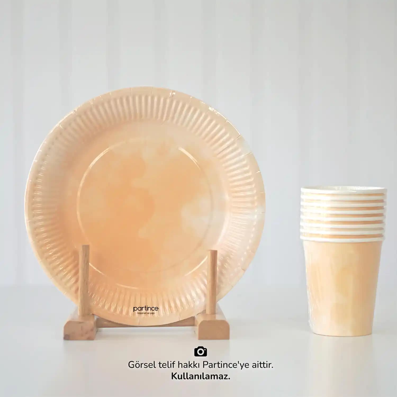 Tabak Altlığı ve Dekorasyonda Kullanımı: Estetik ve Fonksiyonellik Rehberi