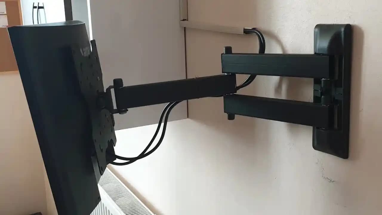 Televizyon Askı Aparatları ile Modern ve Şık Dekorasyon Çözümleri