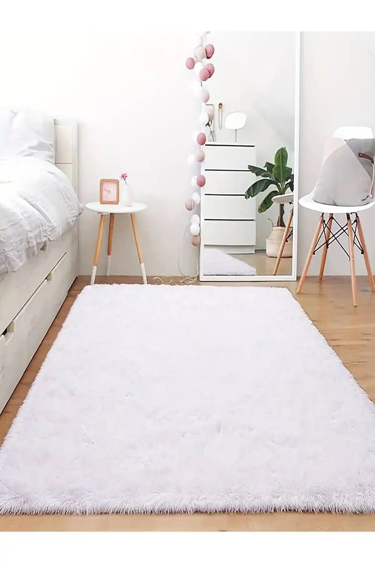 Yatak Odası Dekorasyonunda Peluş Halı Kullanımı ve Stil İpuçları