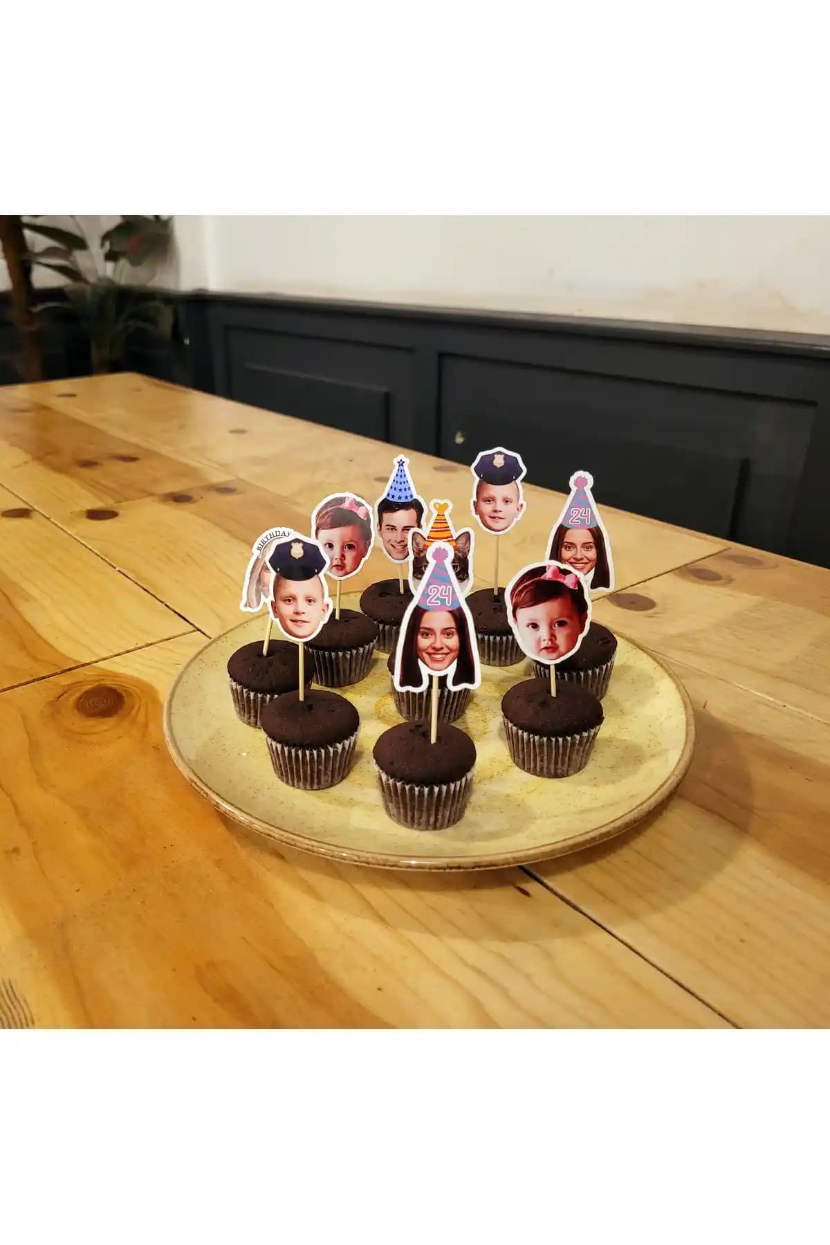 AtelierRed Kişiye Özel Resimli Cupcake Süsü Seti – 24 Adet, Türkiye Menşei ve Dayanıklı