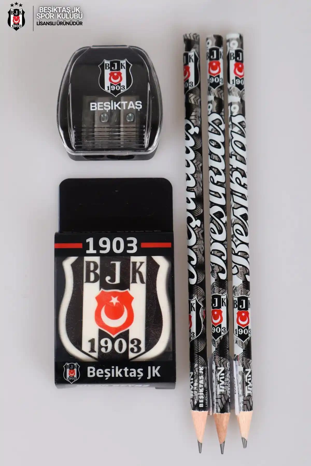 Beşiktaş Lisanslı Kırtasiye Seti: Kaliteli ve Şık Öğrenci ve Taraftar Ürünü