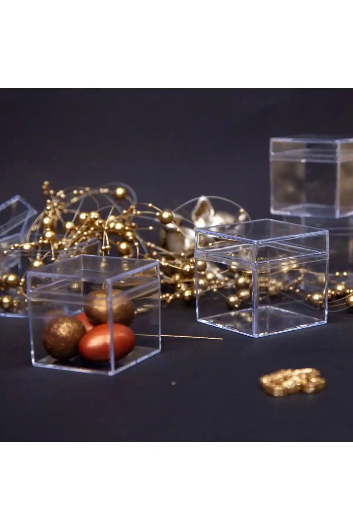 Diseno Hediyelik Kare Mika Kutu: Çok Amaçlı Kullanım ve Şık Tasarım Özellikleri