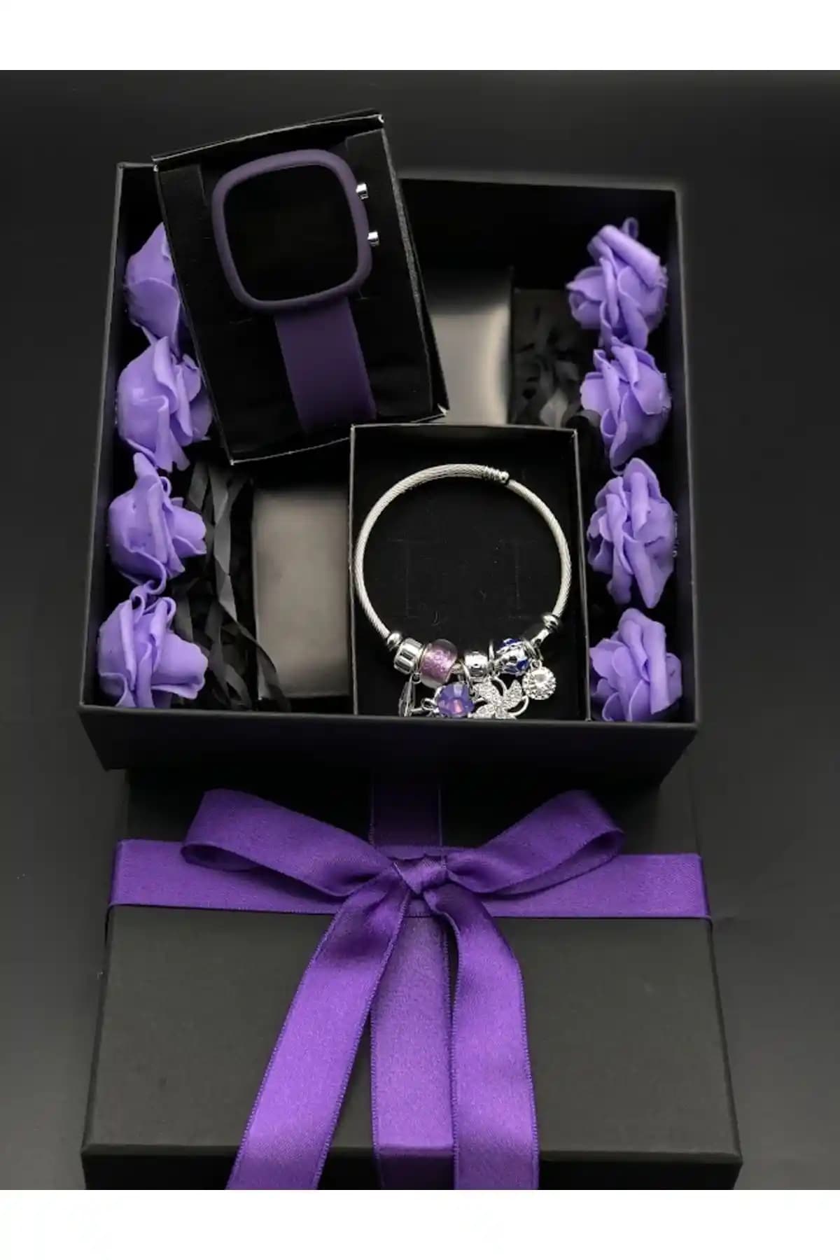 Mirabella Gift Mor Renkli Hediye Kutusu Dijital Saat ve Charm Bileklik ile Şık ve Anlamlı