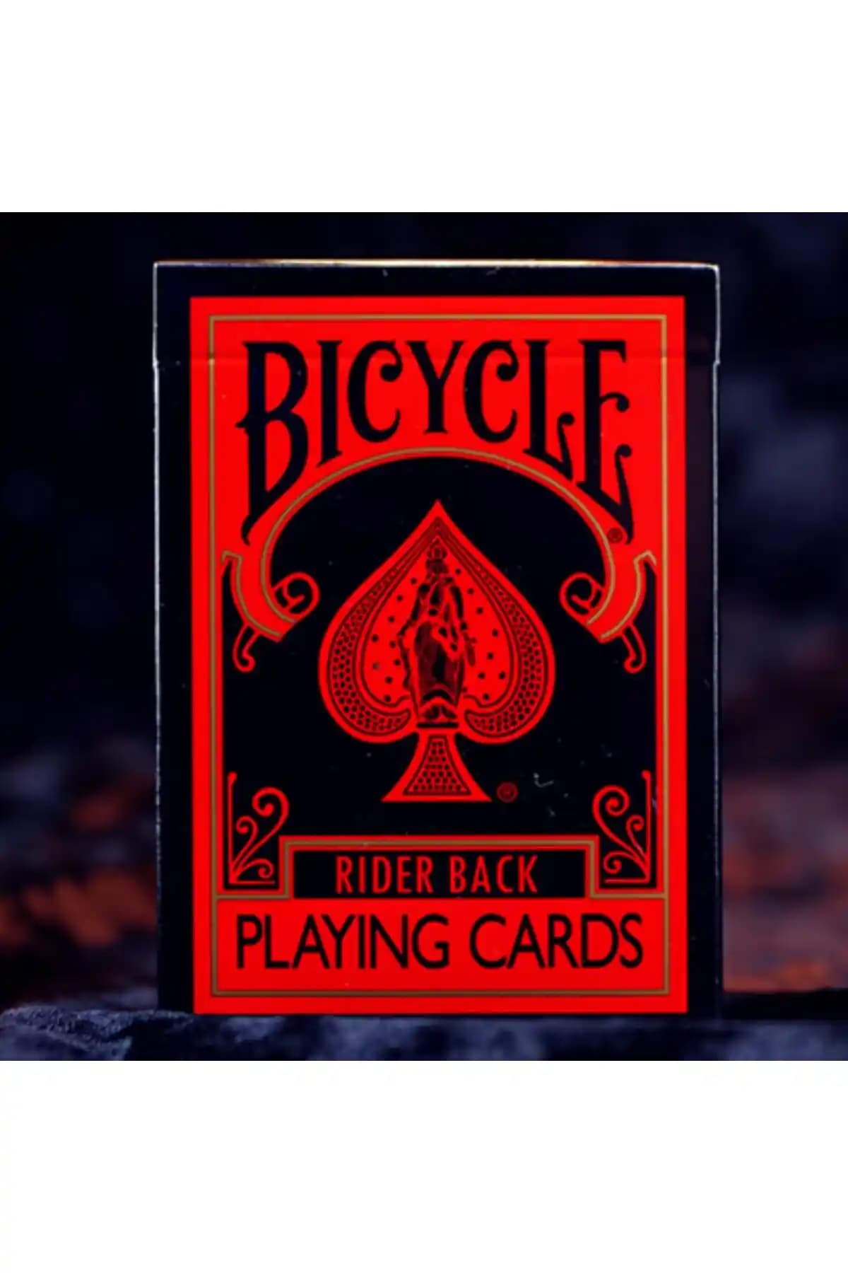 Bicycle Reverse Red Premium Oyun Kartları Koleksiyon ve Oyun Deneyimini Zenginleştirir