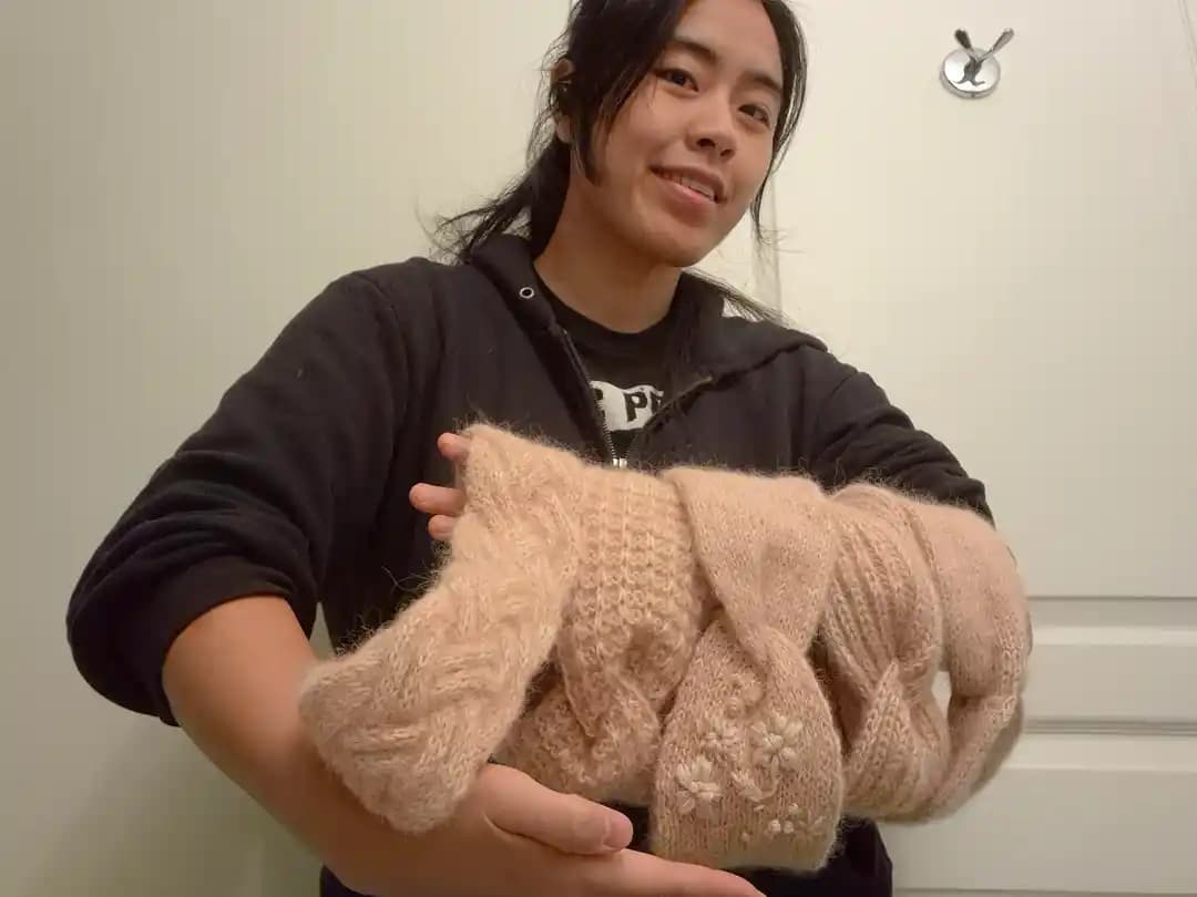 Eldiven Örgüsünde Başlık Bantları: Teknikler, Modeller ve İplik Seçimleri