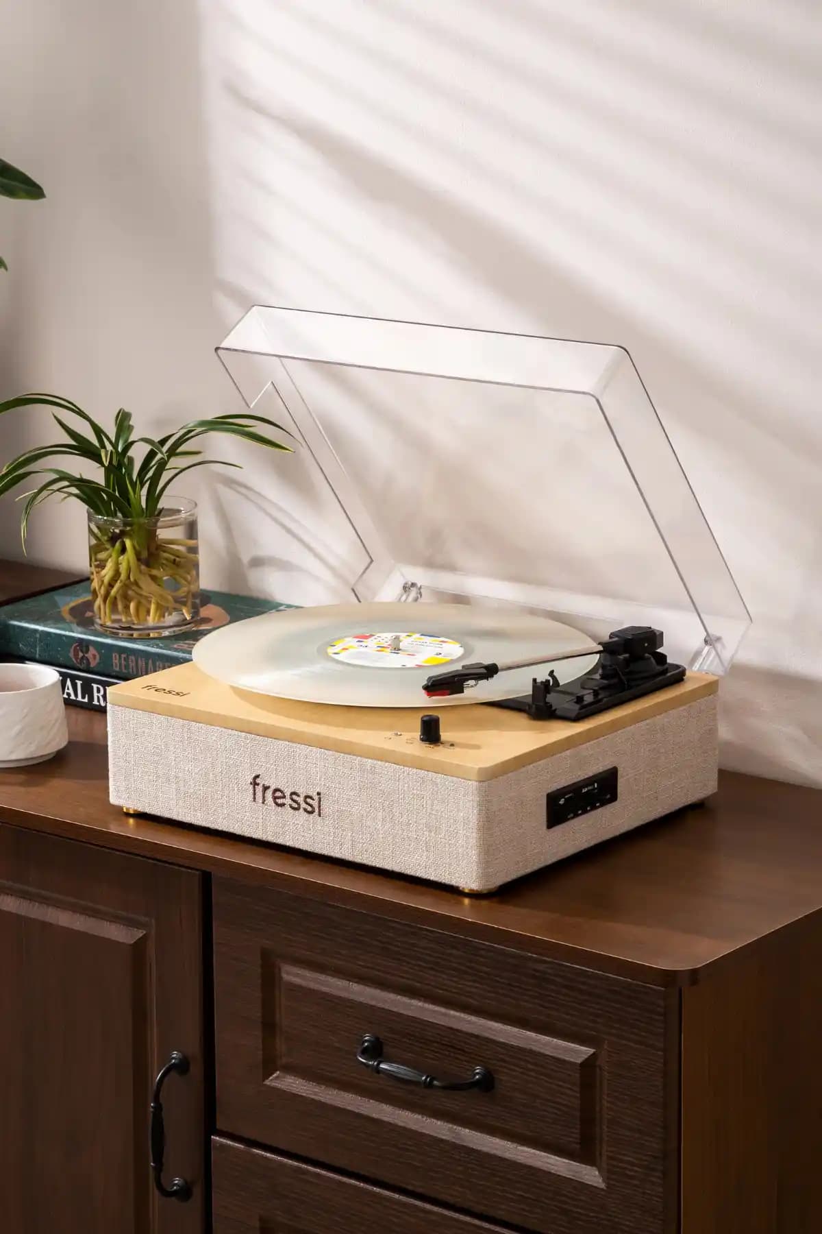 Fressi Dahili Hoparlörlü Pikap Müzik Kutusu Modern Tasarım ve Yüksek Ses Kalitesiyle