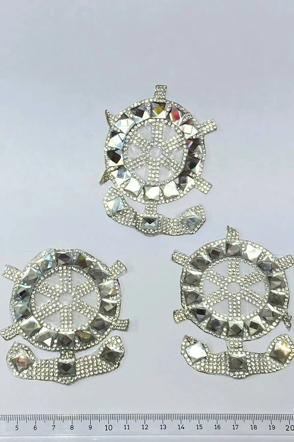 Gemi Dümeni Motifli Dekoratif Keçe Aksesuarı Estetik ve Çok Yönlü Kullanım İmkanıyla