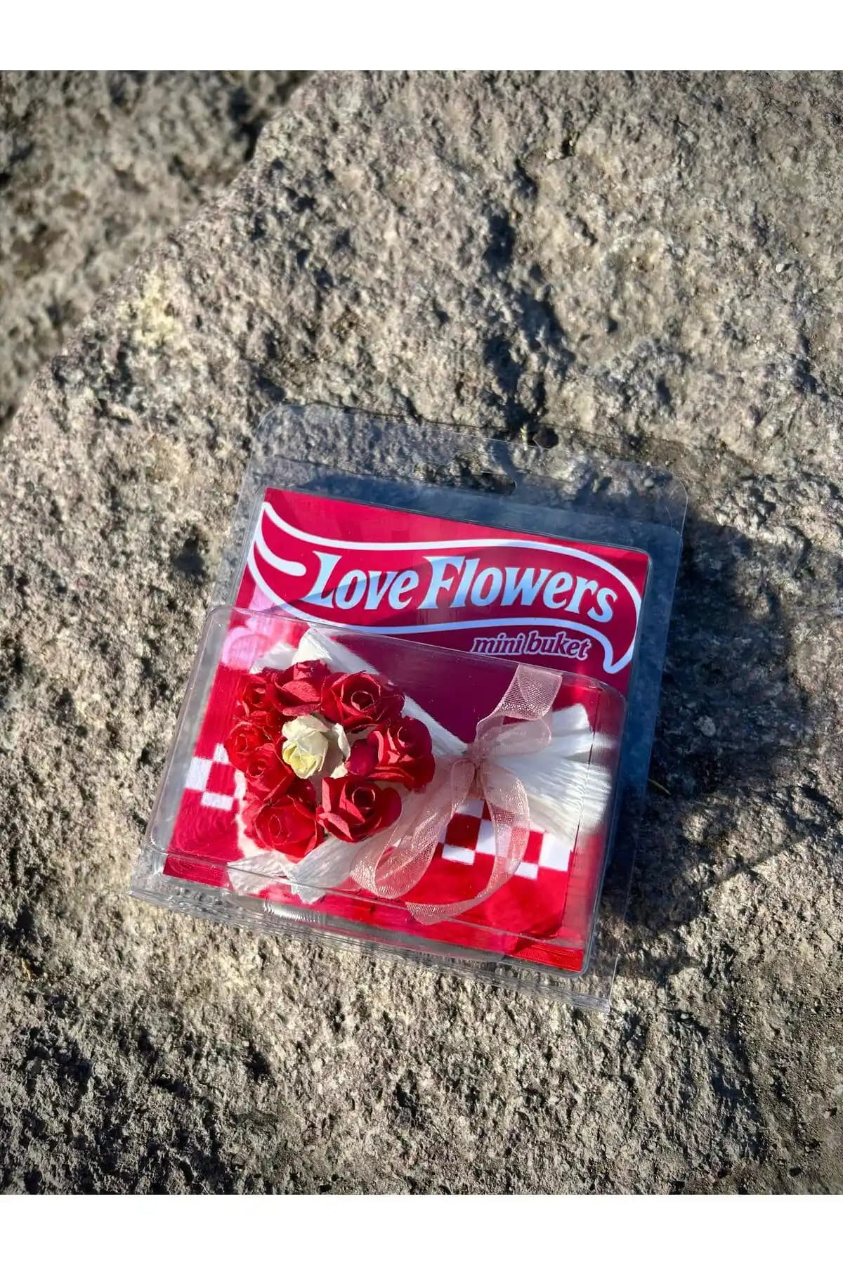 Merit Flower Mini Buket Love Flowers: Koleksiyonluk ve Kalıcı Özel Tasarım Çiçek