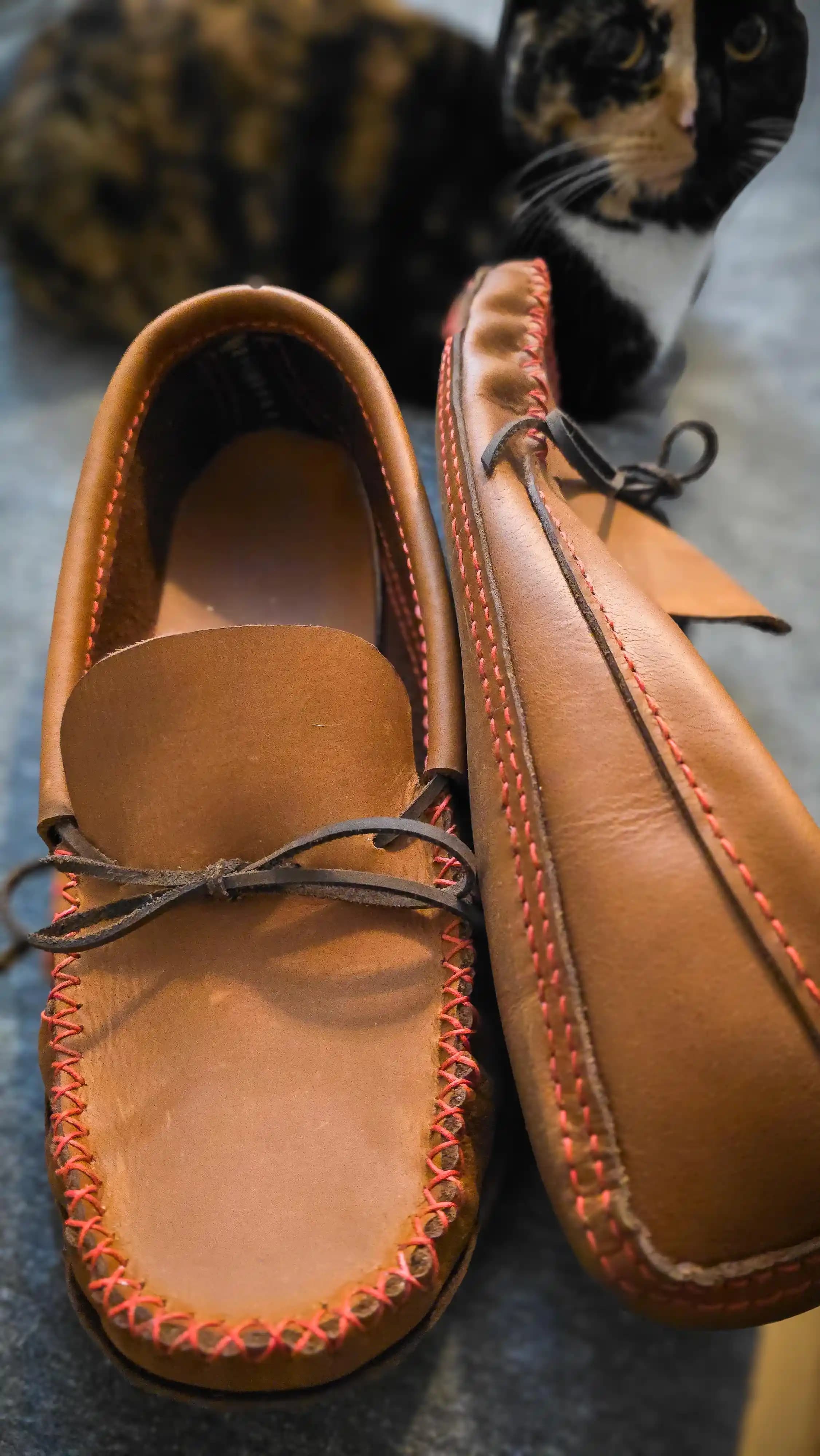 Yağlı İşlem Görmüş Derinin Onarımı ve Deri İşçiliğinde Sertlik Sorunlarının Çözümü