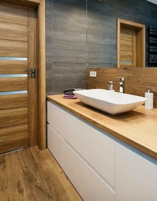Gri Seramiklerle Modern ve Şık Banyo Dekorasyonu İpuçları ve Avantajları