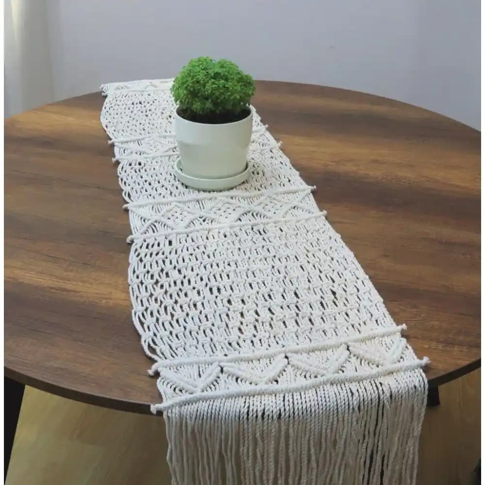 Makrome Runner ile Dekorasyonda Zarafet ve Sıcaklık Yaratmanın Yolları