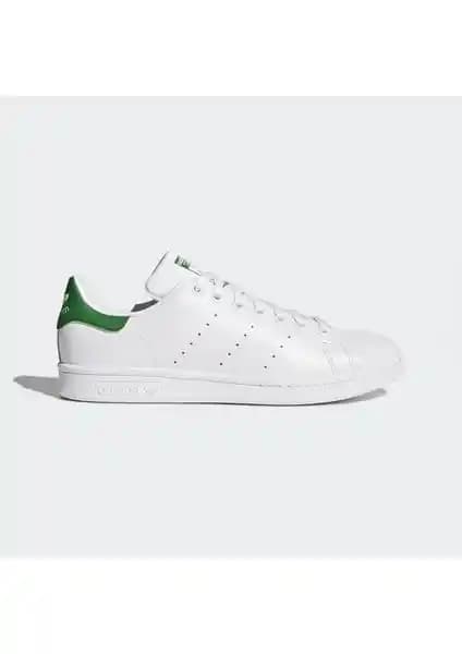 Adidas Originals M20324 Stan Smith Ayakkabıları: Şıklık ve Konfor Sunan Minimalist Tasarım