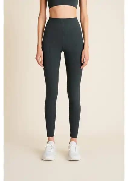 HNX Yüksek Bel Toparlayıcı Ripli Fitilli Spor Kadın Tayt – Modern ve Konforlu Tasarım