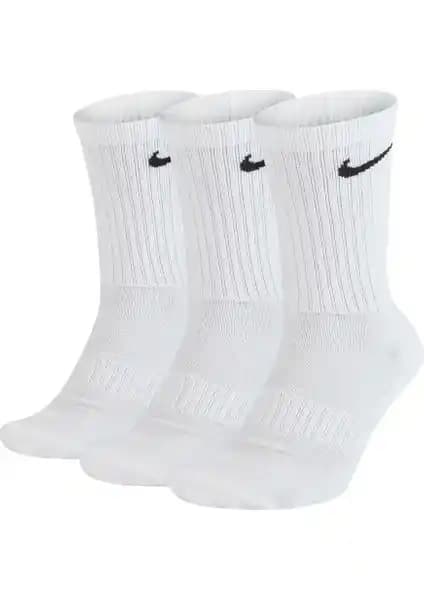 Nike Everyday Cotton Cushioned Crew 3'lü Çorap: Konfor ve Dayanıklılığı Bir Arada Sunar