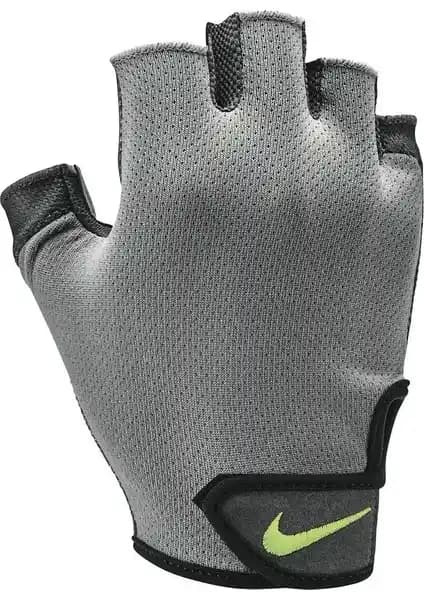 Nike M Essential FG Erkek Gri Ağırlık Eldiveni: Dayanıklı ve Şık Spor Ekipmanı