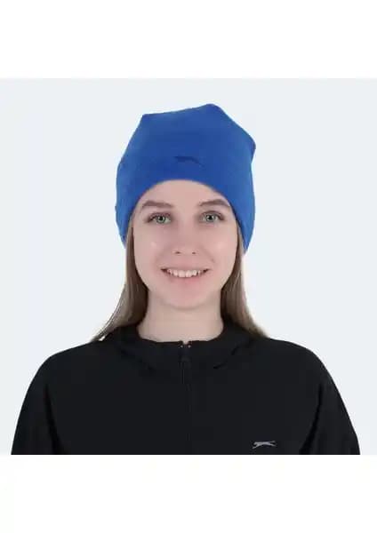Slazenger BENT Polar Unisex Bere: Şık ve Sıcak Tutma Özelliği ile Kış Aksesuarı