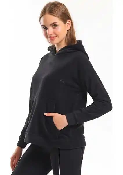 Slazenger SASSA IN Kadın Polar Siyah: Şıklık ve Konfor Sunan Kış Giyim Tercihi