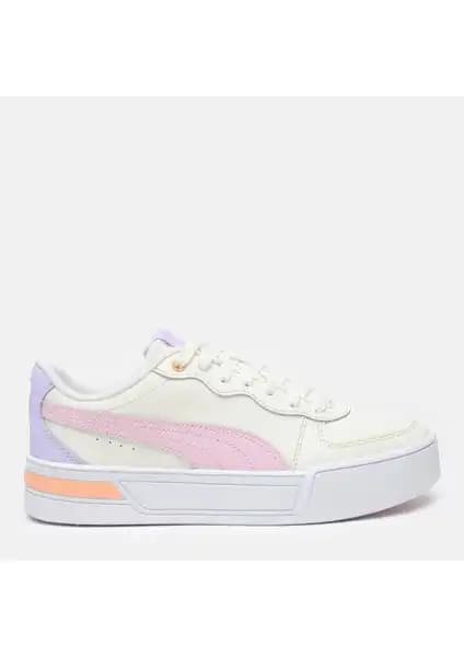 Puma Skye Kadın Beyaz Sneaker Şıklık ve Konforu Bir Arada Sunan Modern Tasarım
