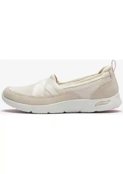 Skechers ARCH FİT REFİNE Kadın Günlük Ayakkabısı Konfor ve Şıklık Sunan Modern Tasarım