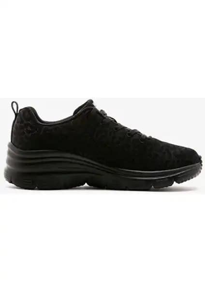 Skechers Fashion Fit Kadın Spor Ayakkabısı Şıklık ve Konforu Bir Arada Sunar