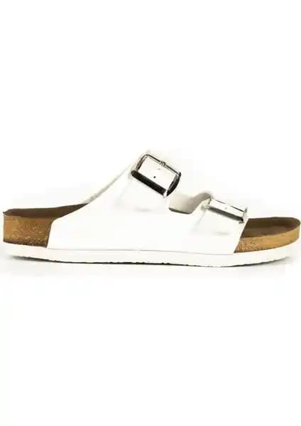 Slazenger LENS Kadın Beyaz Terlik: Şıklık ve Konforu Bir Arada Sunan Modern Tasarım