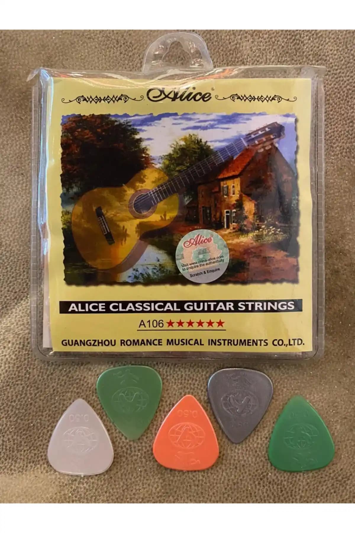 Alice A106 Ph Klasik Gitar Teli ve Pena Seti: Uygun Fiyatlı Başlangıç Seviyesi Müzik Aksesuarları