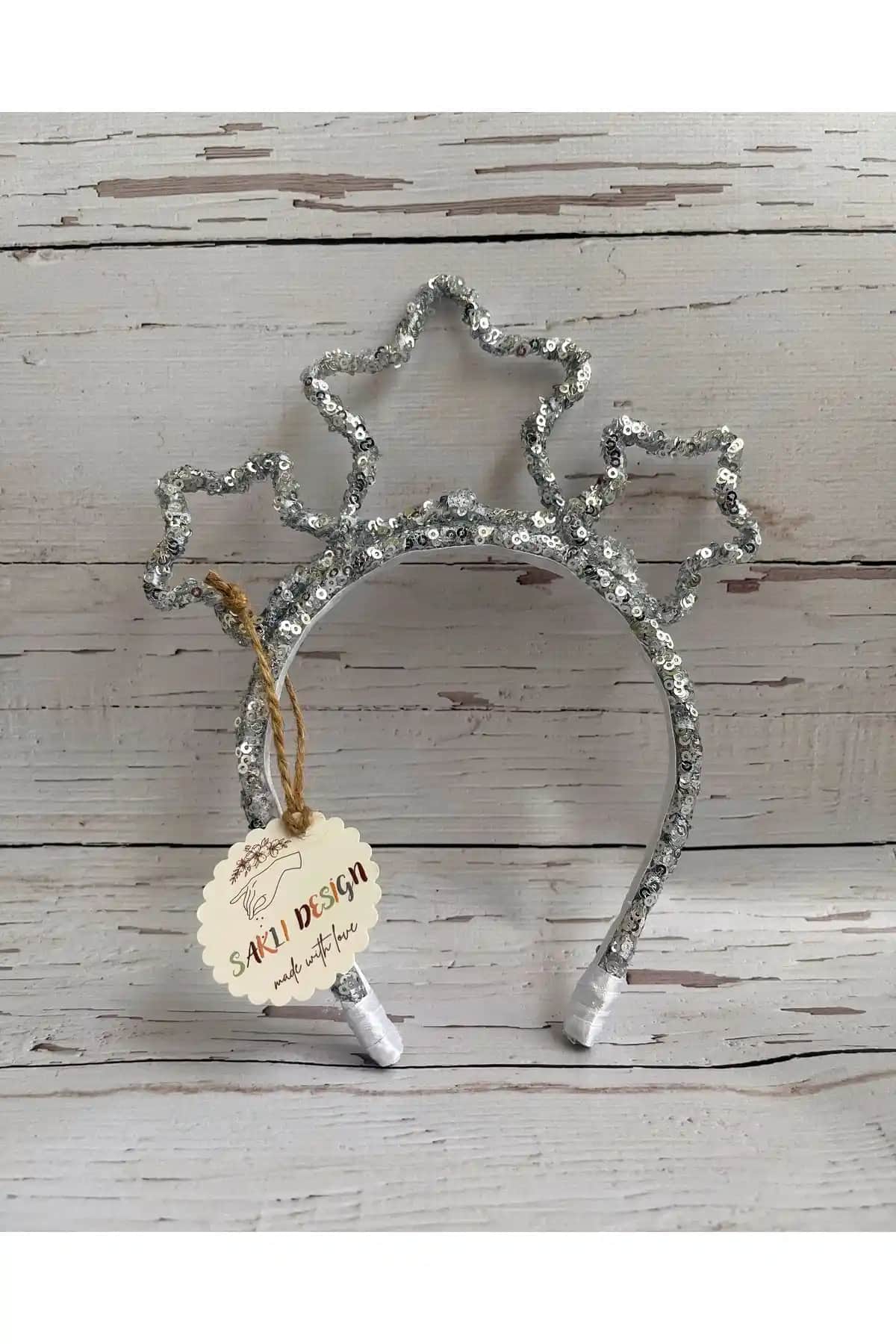 Çocuklar İçin Gümüş Renk Yıldız Model Parti Taç Şık ve Dayanıklı Tasarım