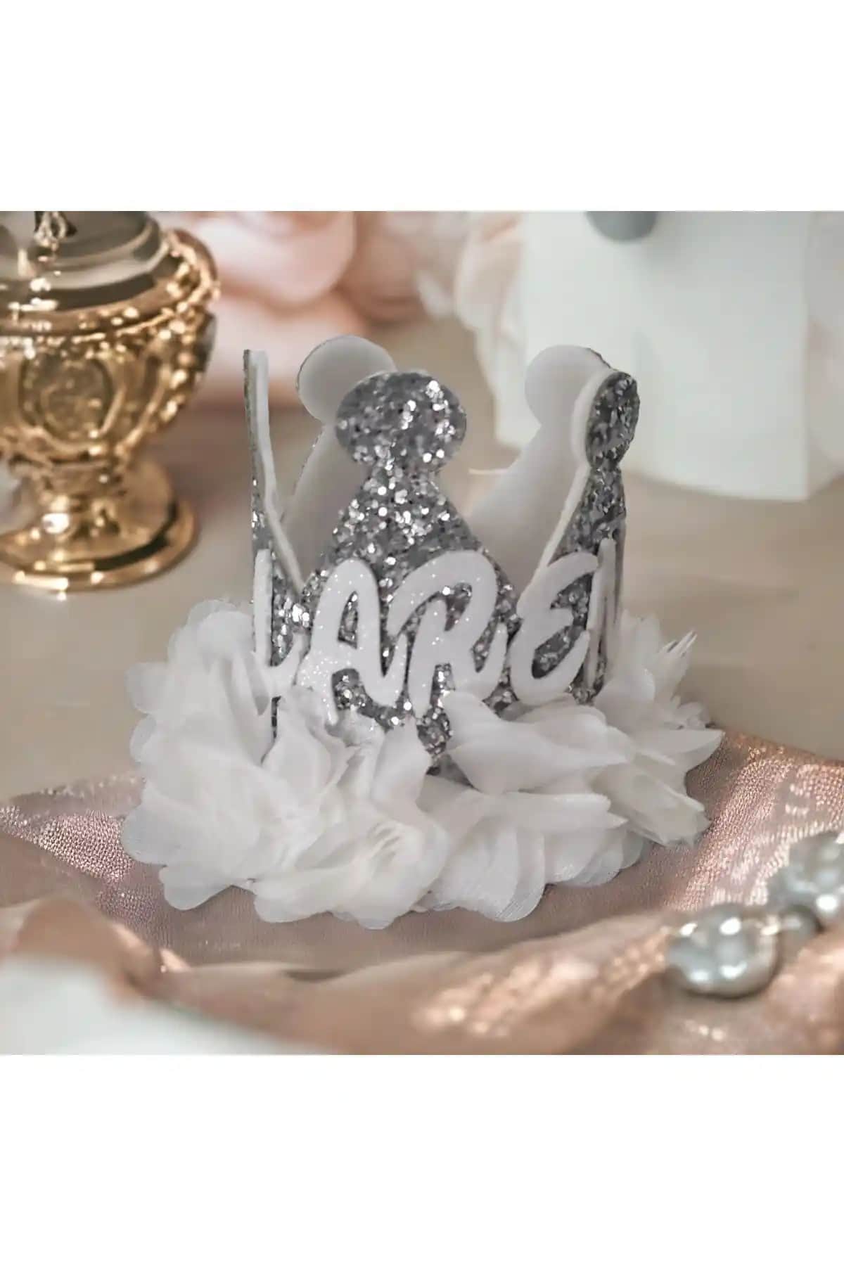 Damlakidsmoda 1 Yaş Doğum Günü Takısı Gümbüş Beyaz Renk ve Özellikleri