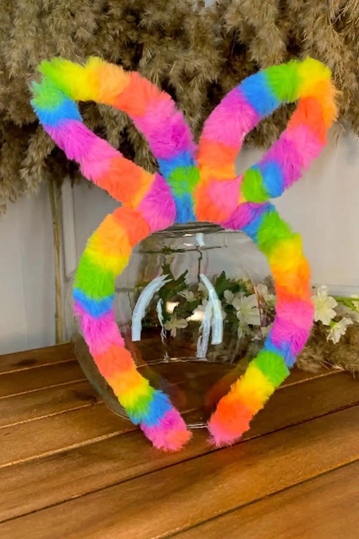 Gökkuşağı Desenli Peluş Taç Çocuklar ve Gençler İçin Renkli ve Şık Aksesuar