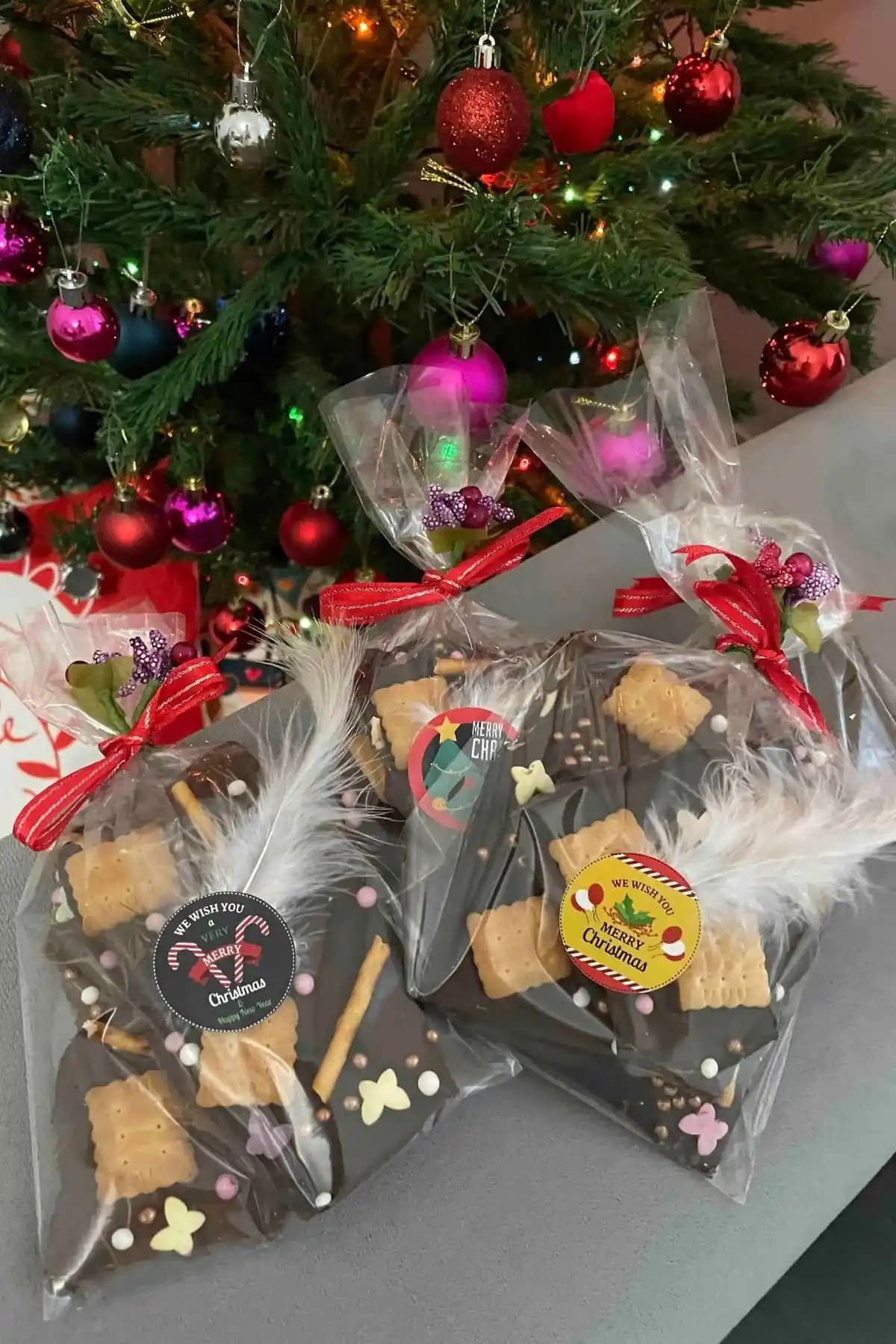 Dekals 100 Adet Şeffaf Parlak Jelatin Poşet 13x27 cm Bantsız Kurabiye ve Aksesuar Ambalajı