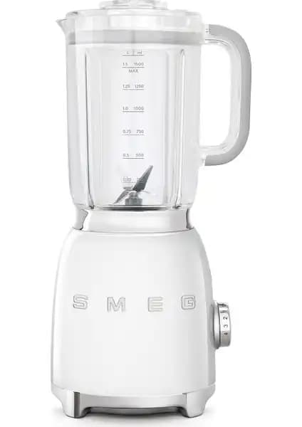 KitchenAid Artisan K400 ve Smeg Beyaz Blender Karşılaştırması: Hangi Model Sizin İçin Uygun 2