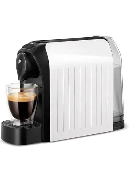 Tchibo Cafissimo Easy ve Nespresso C30 Essenza Mini Karşılaştırması: Hangi Kahve Makinesi Size Uygun 1